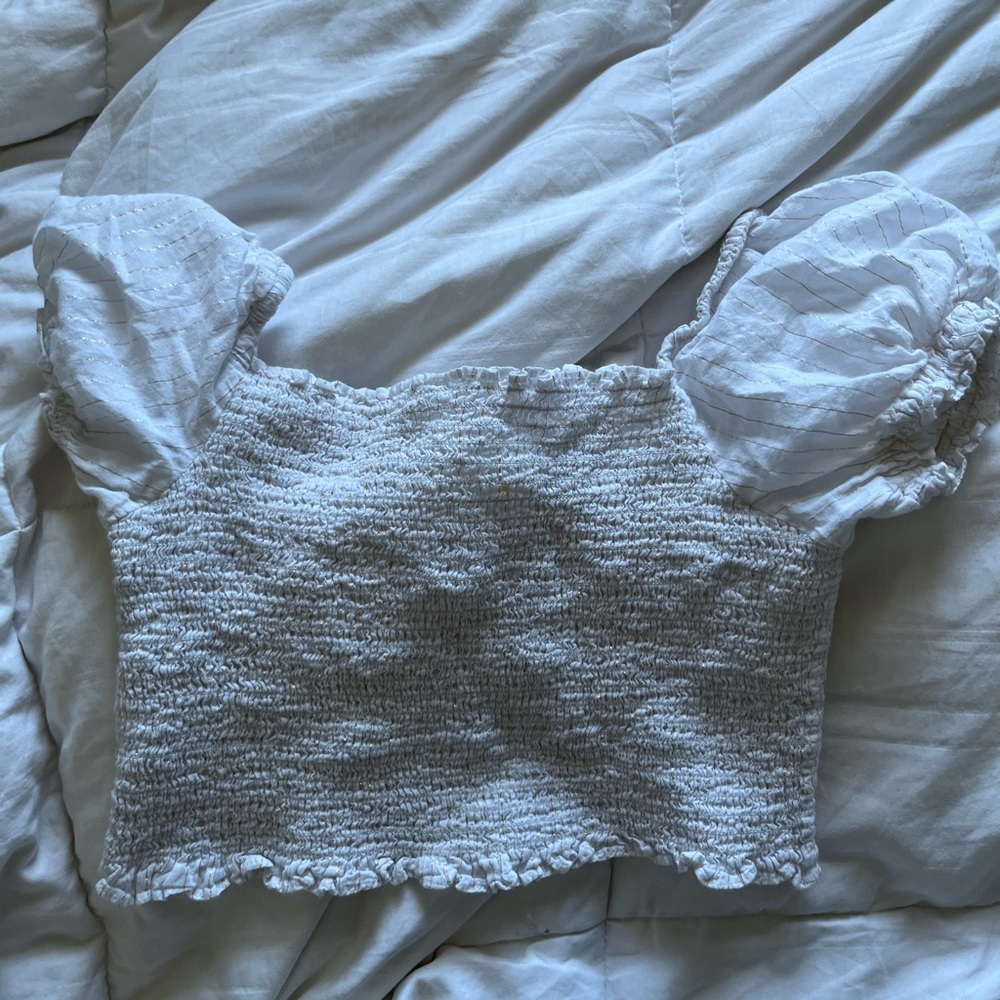 white blouse ! - Picture 4 of 5